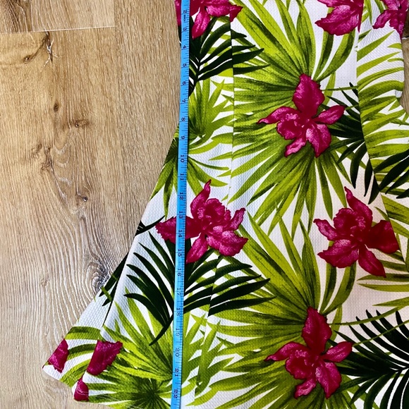 Strapless Sweetheart Tropical Skater Dress, Figure Flattering - Picture 9 of 10